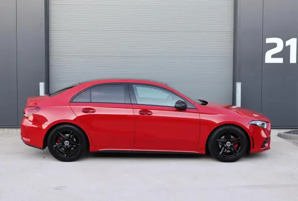 200 Launch Edition AMG / Night Pakket / Keyless Go / Standkachel / Sfeerverlichting / Stoelverwarming