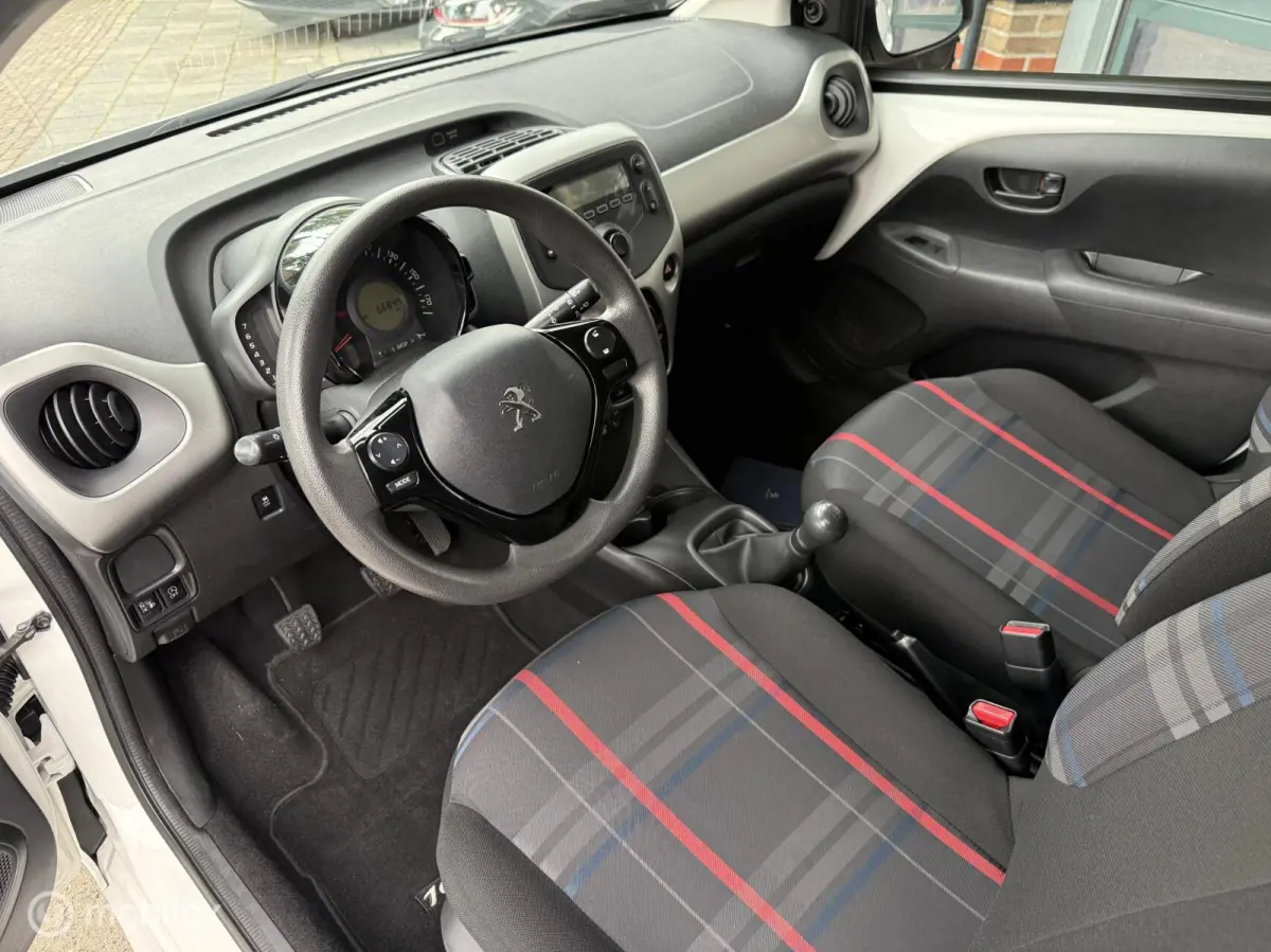 1.0 e-VTi Active TOP!| Airco | Bluetooth