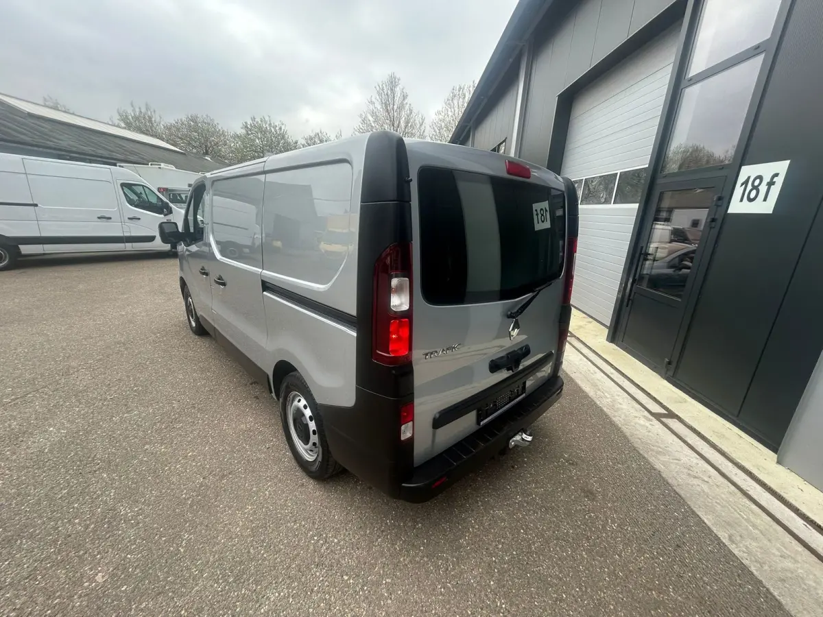 2.0 dCi luxe autom 150 pk 2 x schuifdeur