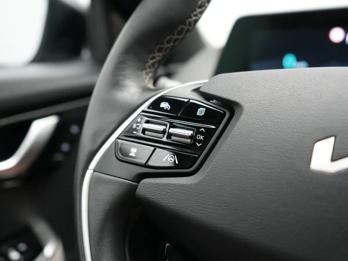 GT-Line AWD 77.4 kWh 325pk Dealer O.H. | Adaptive Cruise | Head Up | 360 Camera | Alcantara Sportstoelen Ventilatie & Memory | Meridian Audio | Keyless | Blis | Apple Carplay | Stoelen & Stu