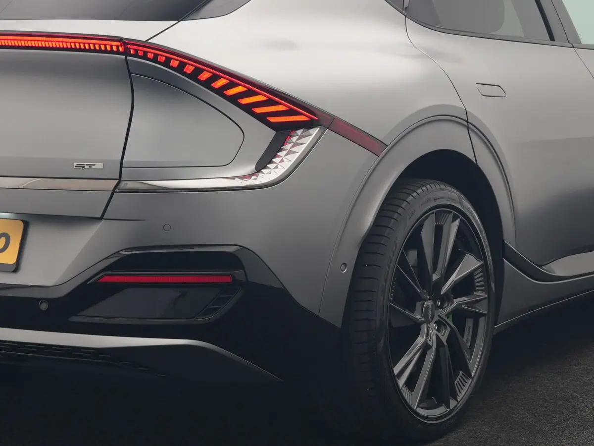 GT-Line AWD 77.4 kWh 325pk Dealer O.H. | Adaptive Cruise | Head Up | 360 Camera | Alcantara Sportstoelen Ventilatie & Memory | Meridian Audio | Keyless | Blis | Apple Carplay | Stoelen & Stu