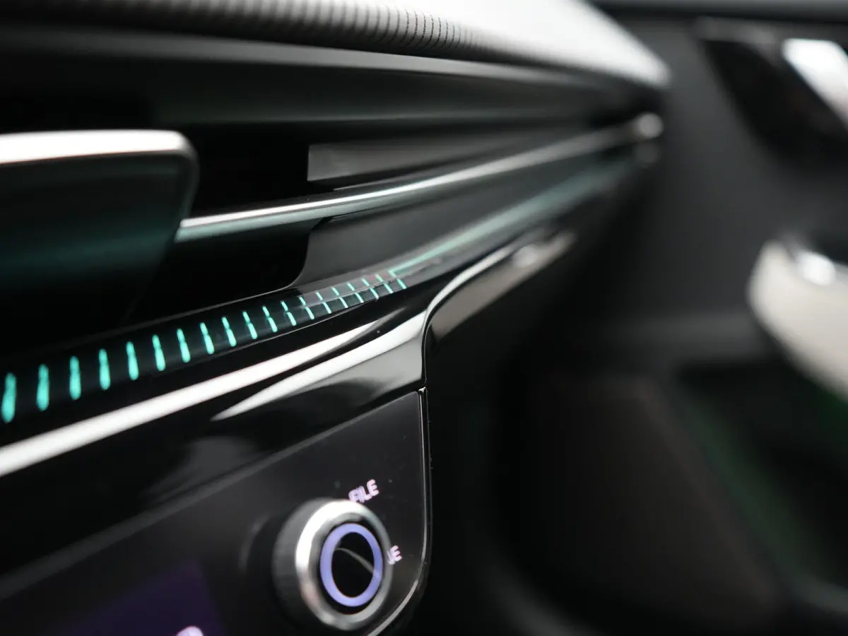 GT-Line AWD 77.4 kWh 325pk Dealer O.H. | Adaptive Cruise | Head Up | 360 Camera | Alcantara Sportstoelen Ventilatie & Memory | Meridian Audio | Keyless | Blis | Apple Carplay | Stoelen & Stu