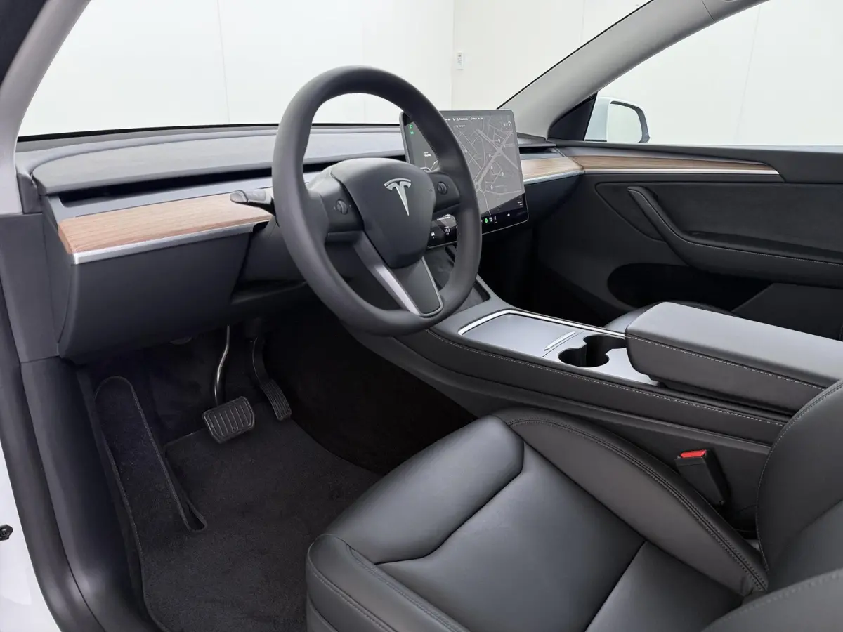 Long Range RWD 75 kWh LONG RANGE FSD! | FULL SELF DRIVE OP DE AUTO (UNIEK, GEEN ABONNEMENT MAAR GEKOCHT )|