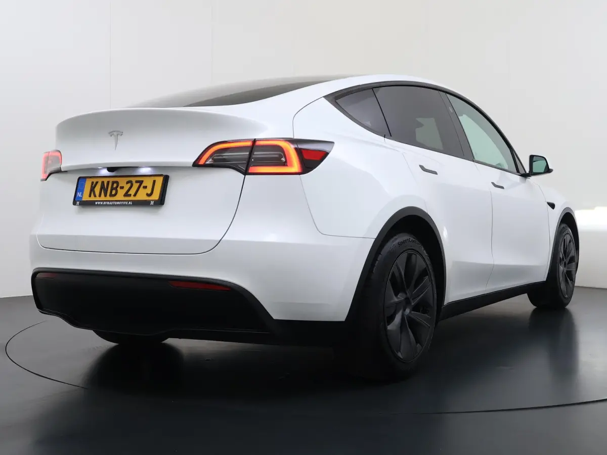 Long Range RWD 75 kWh LONG RANGE FSD! | FULL SELF DRIVE OP DE AUTO (UNIEK, GEEN ABONNEMENT MAAR GEKOCHT )|