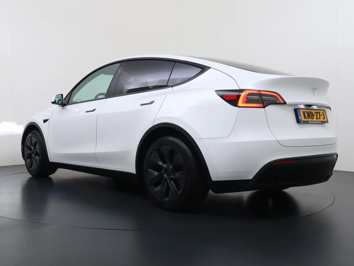 Long Range RWD 75 kWh LONG RANGE FSD! | FULL SELF DRIVE OP DE AUTO (UNIEK, GEEN ABONNEMENT MAAR GEKOCHT )|