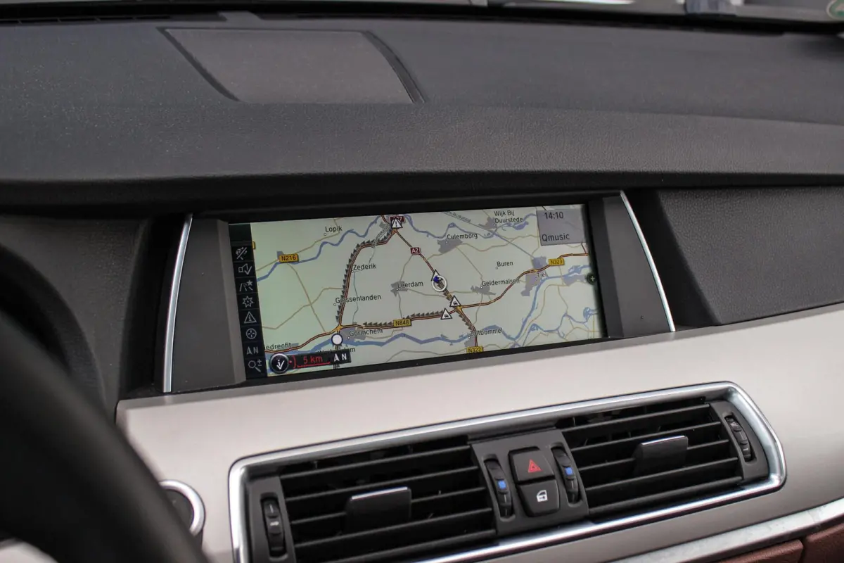 535i High Executive | 2e eigenaar | Camera | Panoramadak | Head-up | Dodehoek detectie | HiFi audio | Rear Entertainment | Night Vision | DAB | Trekhaak