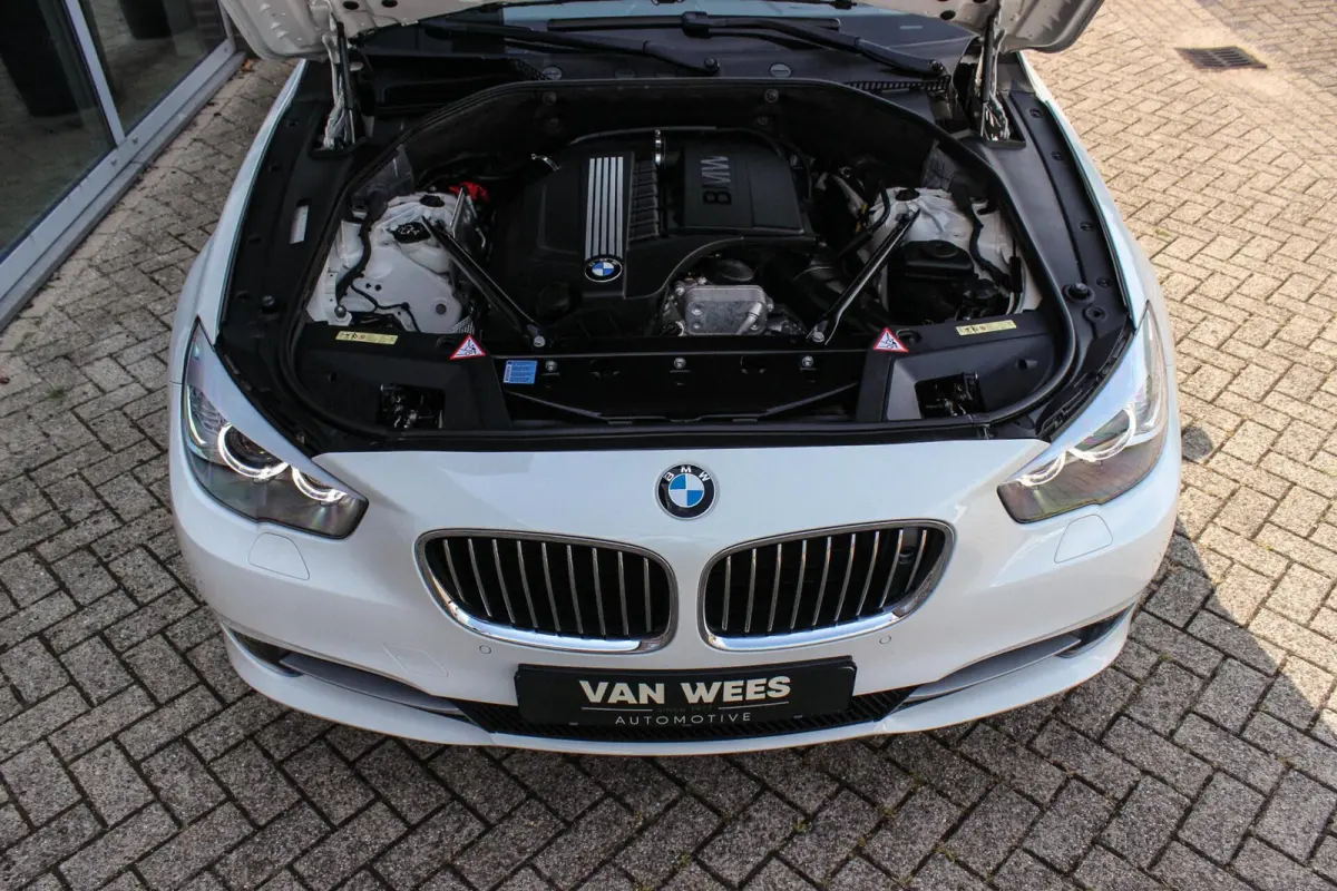 535i High Executive | 2e eigenaar | Camera | Panoramadak | Head-up | Dodehoek detectie | HiFi audio | Rear Entertainment | Night Vision | DAB | Trekhaak