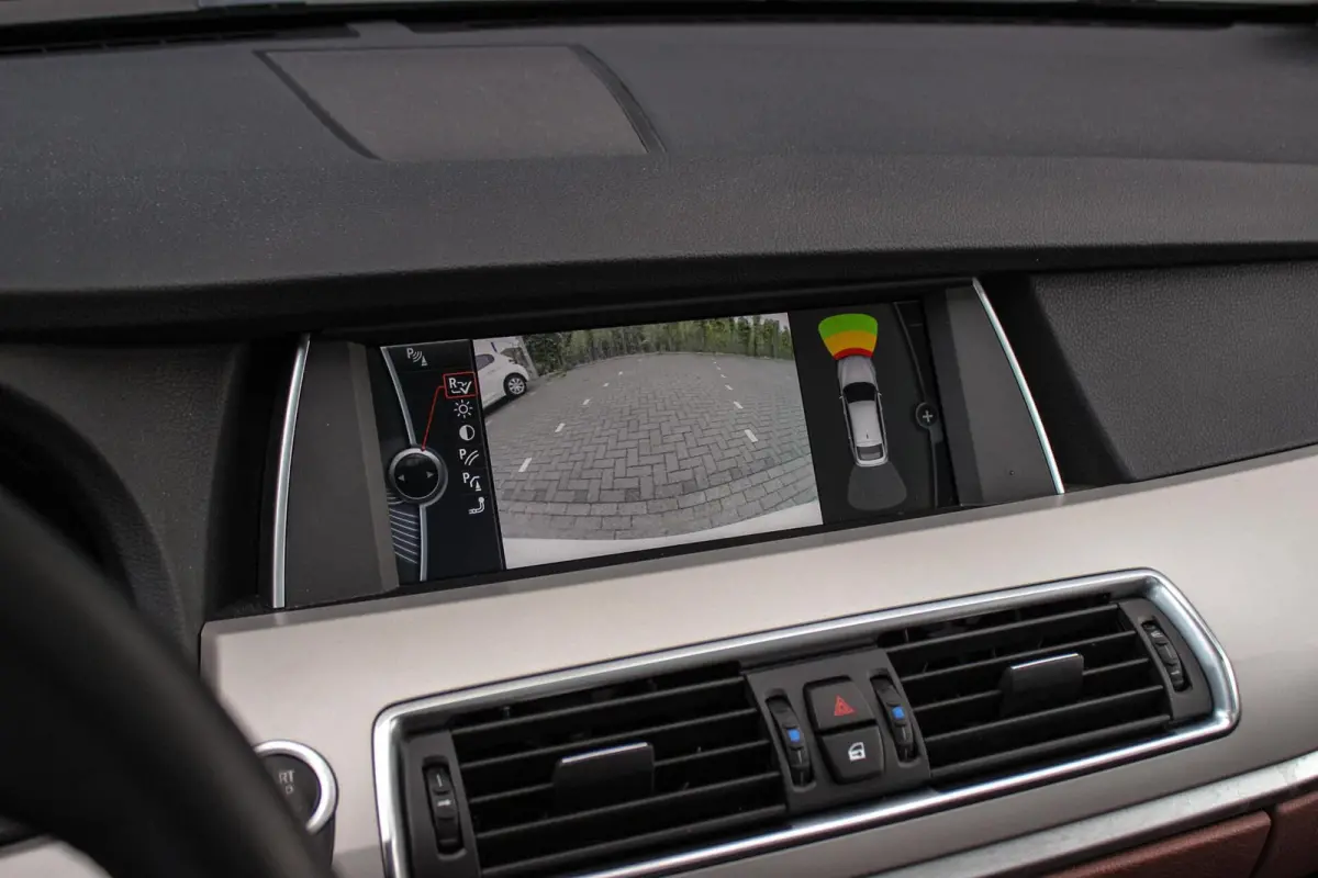 535i High Executive | 2e eigenaar | Camera | Panoramadak | Head-up | Dodehoek detectie | HiFi audio | Rear Entertainment | Night Vision | DAB | Trekhaak