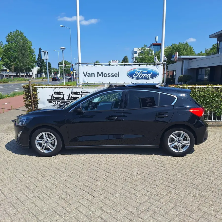 1.5 EcoBlue Trend Edition Business | Pano | Cruise Control | B&O Sound | Apple Carplay/Android Auto | Sensoren Voor+Achter | Navi | Draadloos Opladen |