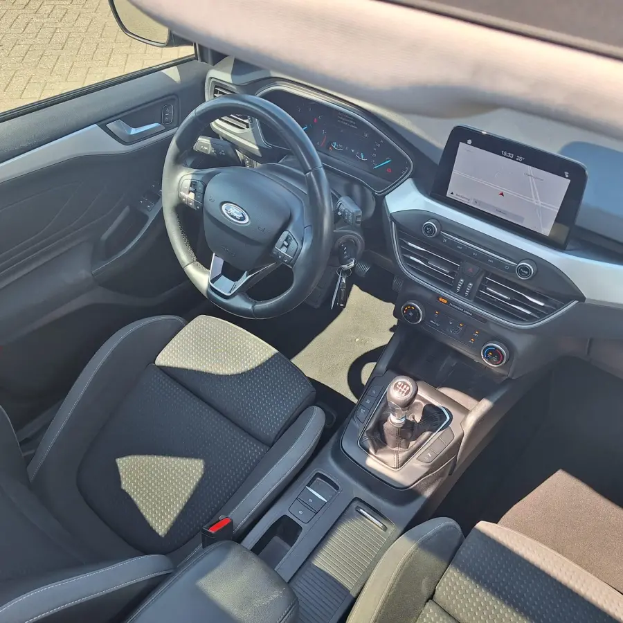 1.5 EcoBlue Trend Edition Business | Pano | Cruise Control | B&O Sound | Apple Carplay/Android Auto | Sensoren Voor+Achter | Navi | Draadloos Opladen |