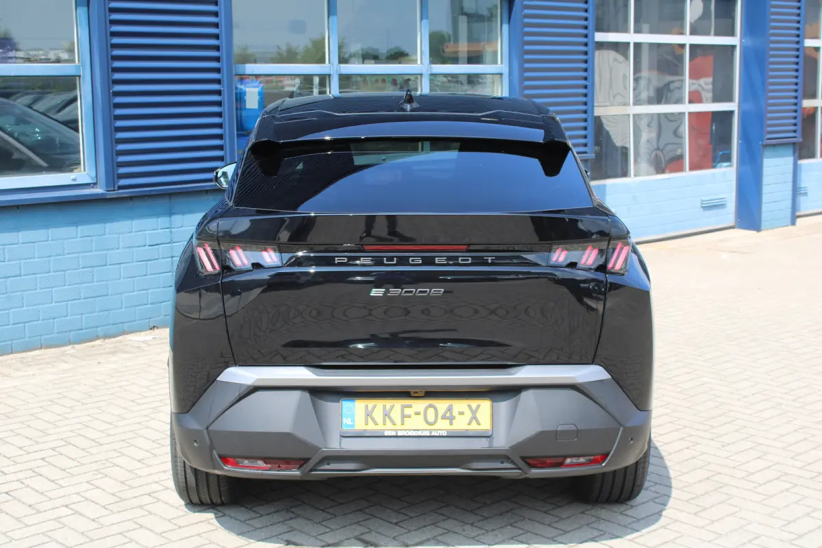 Allure Avantage 210 73 kWh Seat Pack | Stoel/Stuur Verwarming | 360-Graden Camera | Adaptive Cruise Control | Warmtepomp