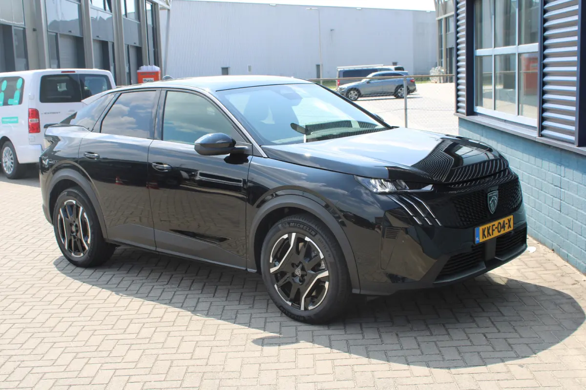 Allure Avantage 210 73 kWh Seat Pack | Stoel/Stuur Verwarming | 360-Graden Camera | Adaptive Cruise Control | Warmtepomp