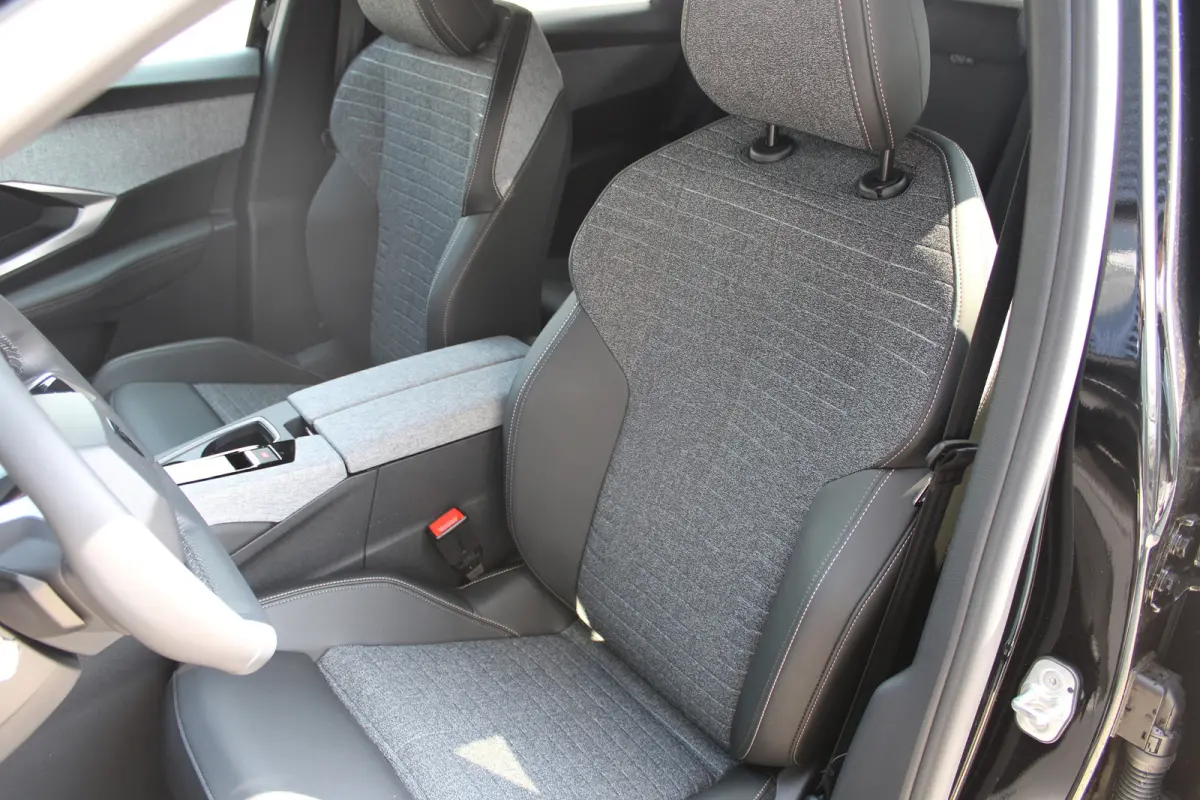 Allure Avantage 210 73 kWh Seat Pack | Stoel/Stuur Verwarming | 360-Graden Camera | Adaptive Cruise Control | Warmtepomp