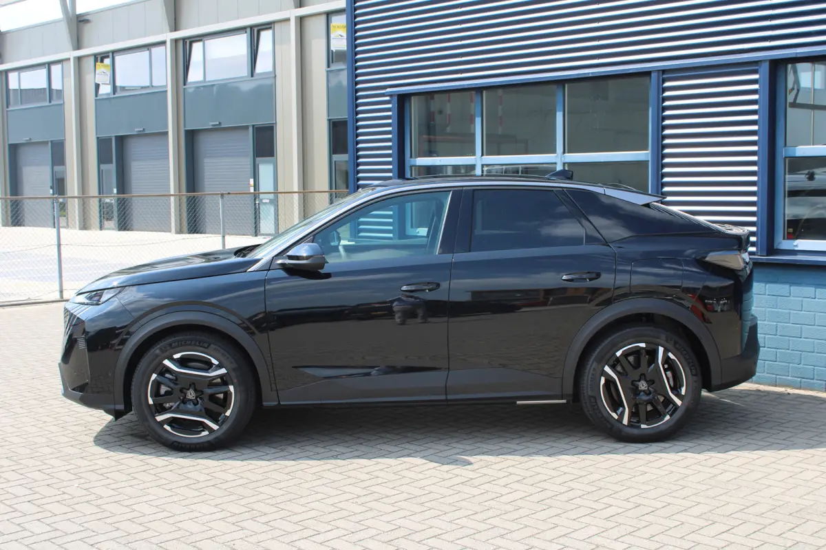 Allure Avantage 210 73 kWh Seat Pack | Stoel/Stuur Verwarming | 360-Graden Camera | Adaptive Cruise Control | Warmtepomp