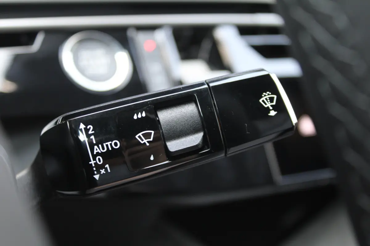 Allure Avantage 210 73 kWh Seat Pack | Stoel/Stuur Verwarming | 360-Graden Camera | Adaptive Cruise Control | Warmtepomp