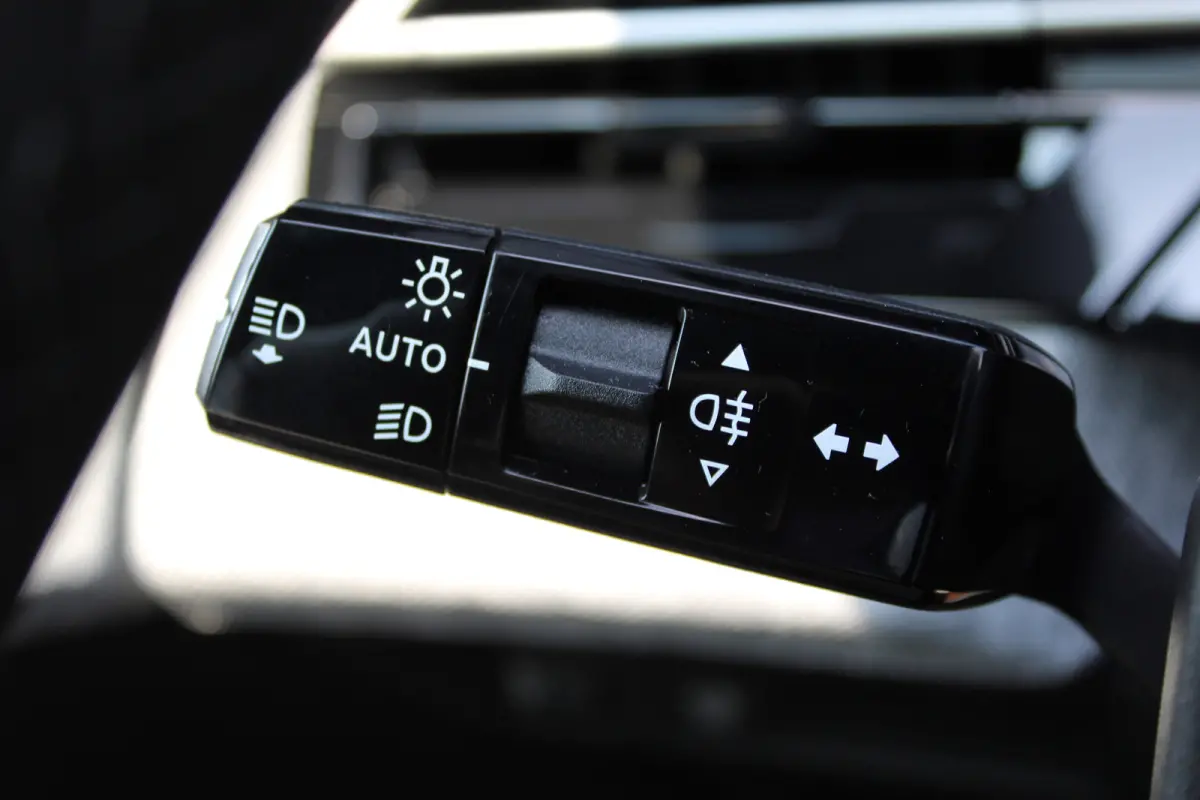Allure Avantage 210 73 kWh Seat Pack | Stoel/Stuur Verwarming | 360-Graden Camera | Adaptive Cruise Control | Warmtepomp