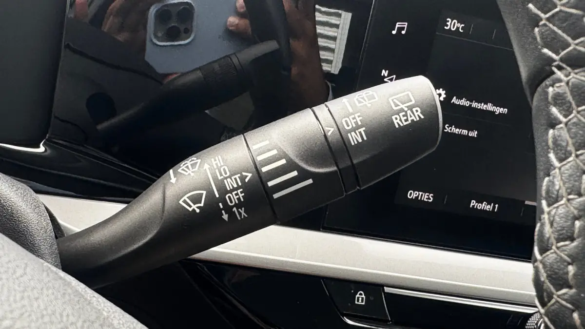 1.2 TURBO 100PK LEVEL 2 EDITION / NAVI / AIRCO / LED / PDC / 16" LMV / BLUETOOTH / CRUISECONTROL !!