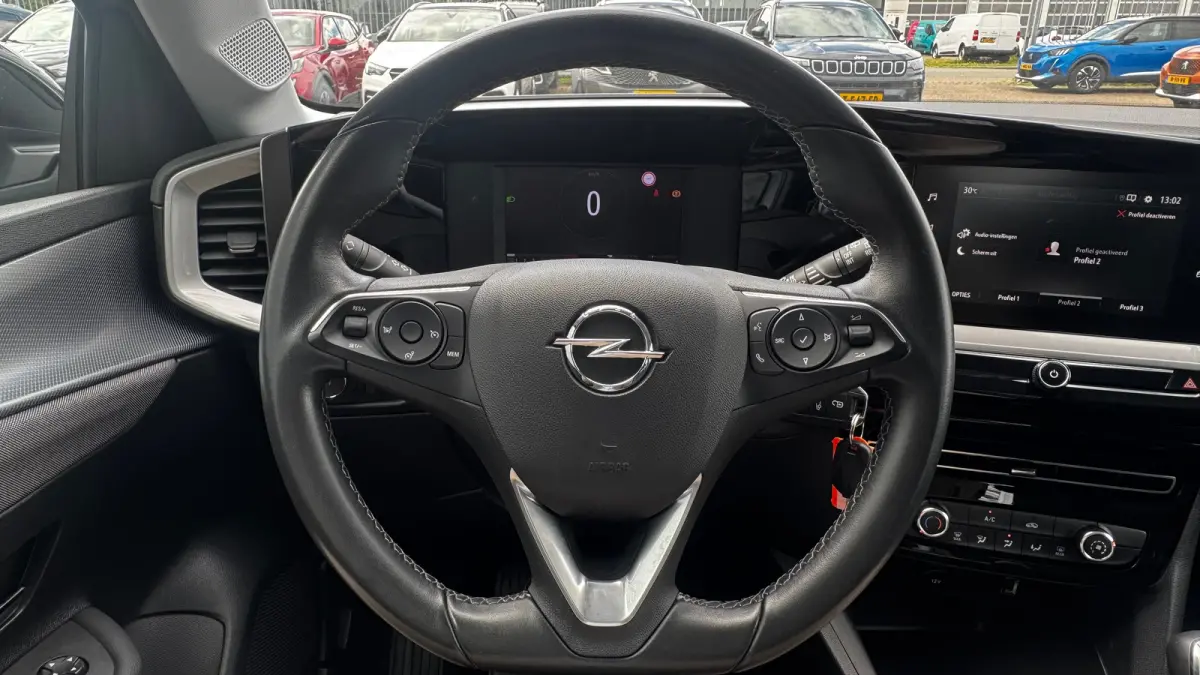 1.2 TURBO 100PK LEVEL 2 EDITION / NAVI / AIRCO / LED / PDC / 16" LMV / BLUETOOTH / CRUISECONTROL !!