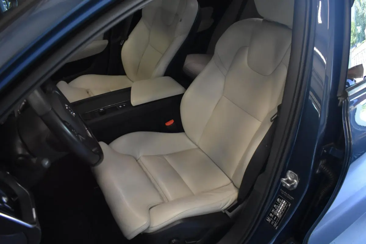 2.0 T4 | Leder | Carplay | Trekhaak | Climate Control |
