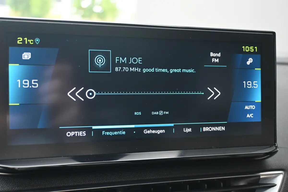1.6 HYbrid 225 GT | Afn. Trekhaak | Navigatie | Alcantara | Achteruitrijcamera | Climate Control | !!