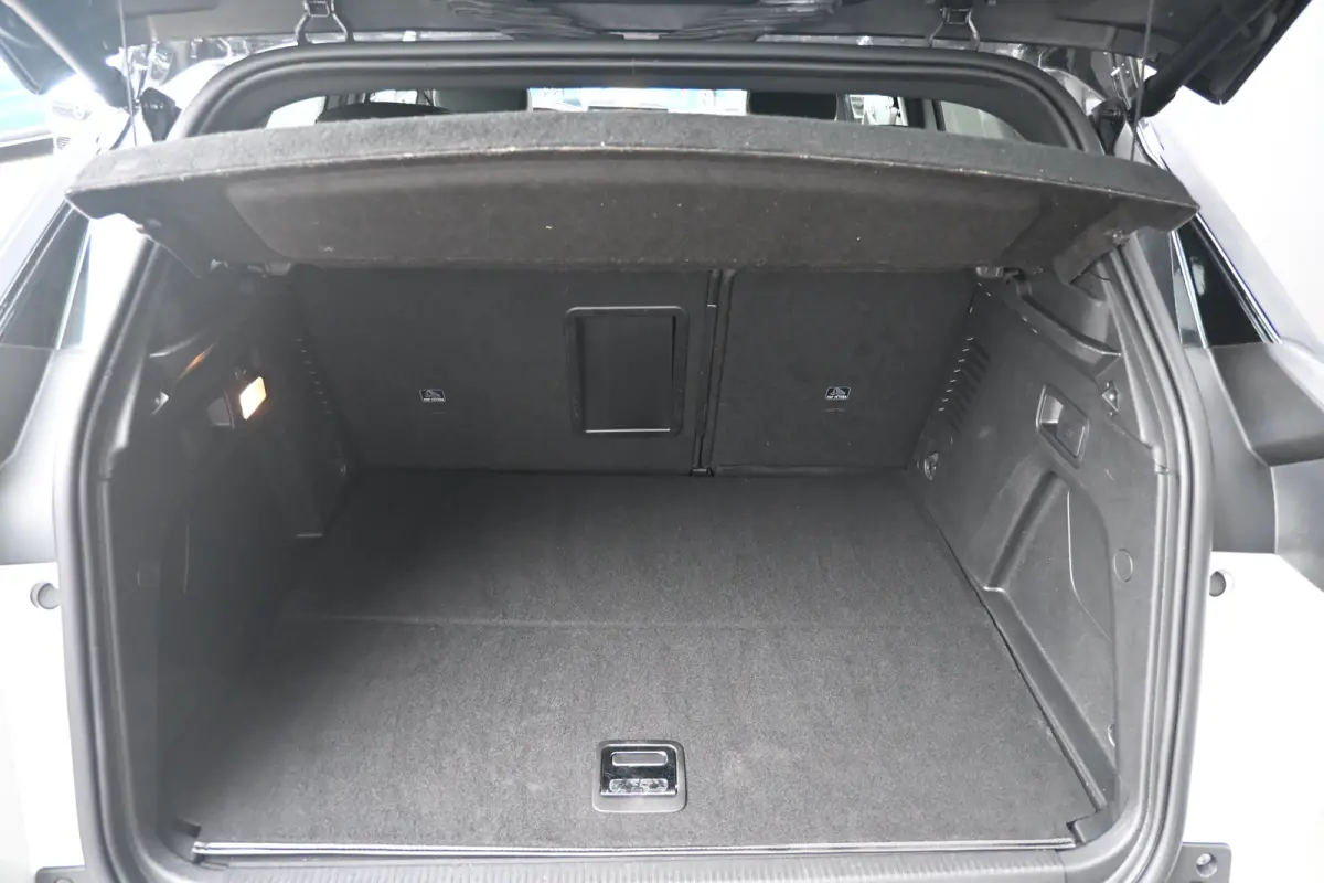 1.6 HYbrid 225 GT | Afn. Trekhaak | Navigatie | Alcantara | Achteruitrijcamera | Climate Control | !!