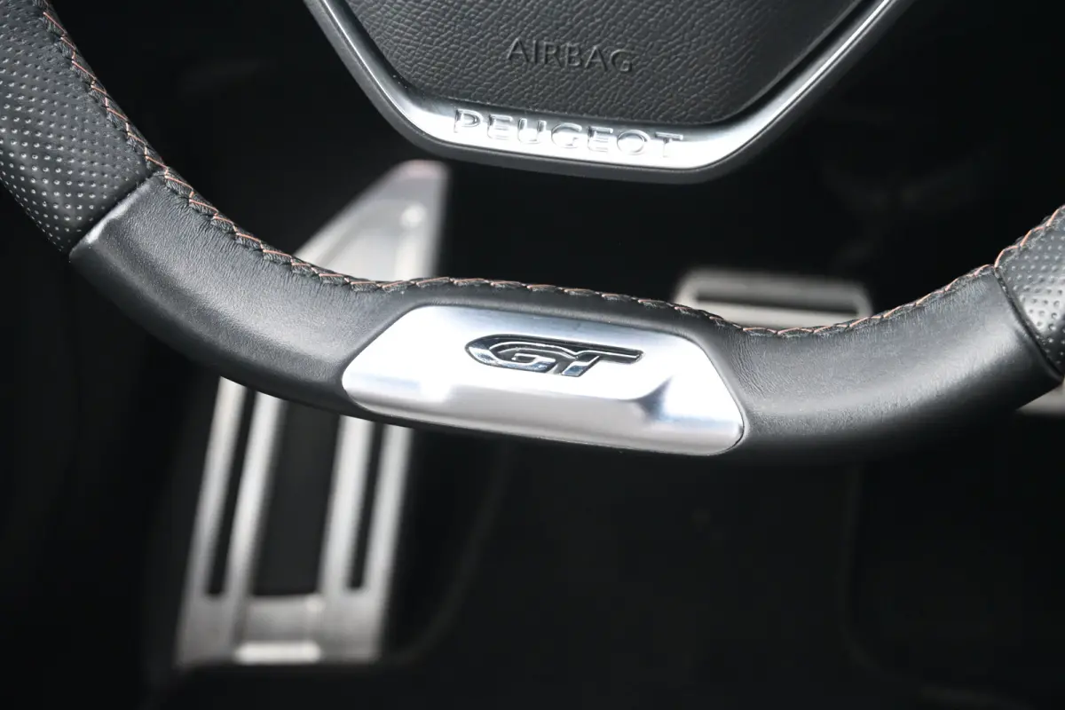 1.6 HYbrid 225 GT | Afn. Trekhaak | Navigatie | Alcantara | Achteruitrijcamera | Climate Control | !!