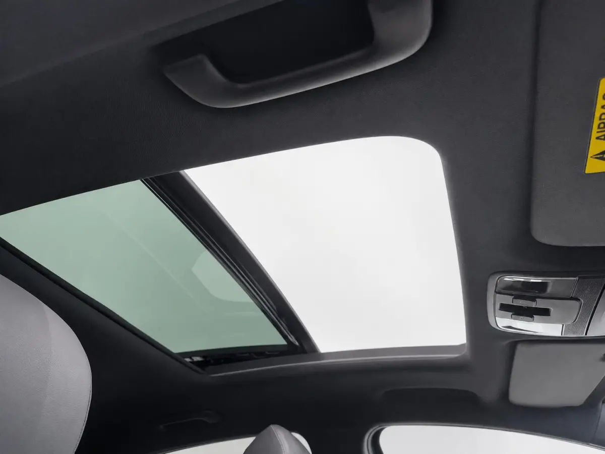 1.0 T-GDi GT-Line Panoramadak Navigatie Apple Carplay Android Auto Camera Parkeerhulp achter Adaptive Cruise Control Stoel- en stuurverwarming Stoelventilatie Dodehoekassistent Climate Contr