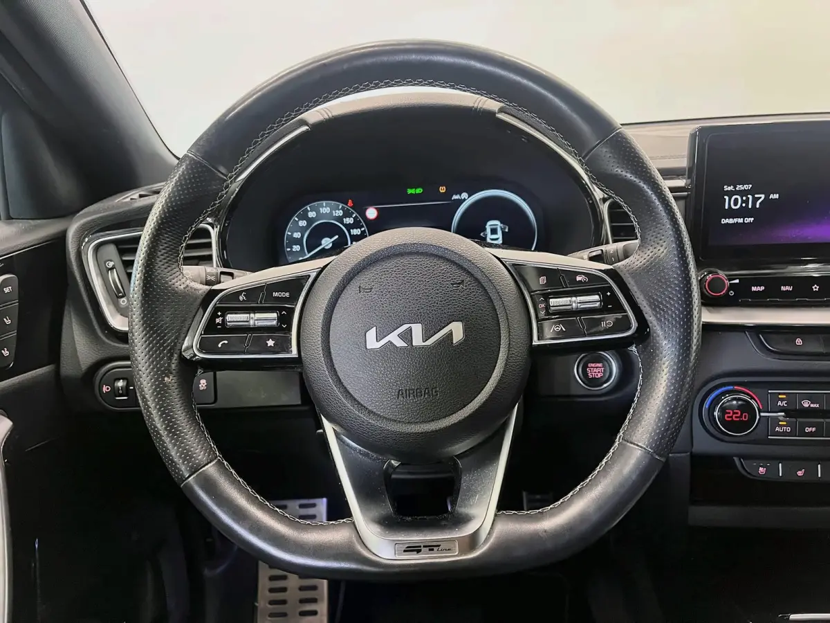 1.0 T-GDi GT-Line Panoramadak Navigatie Apple Carplay Android Auto Camera Parkeerhulp achter Adaptive Cruise Control Stoel- en stuurverwarming Stoelventilatie Dodehoekassistent Climate Contr