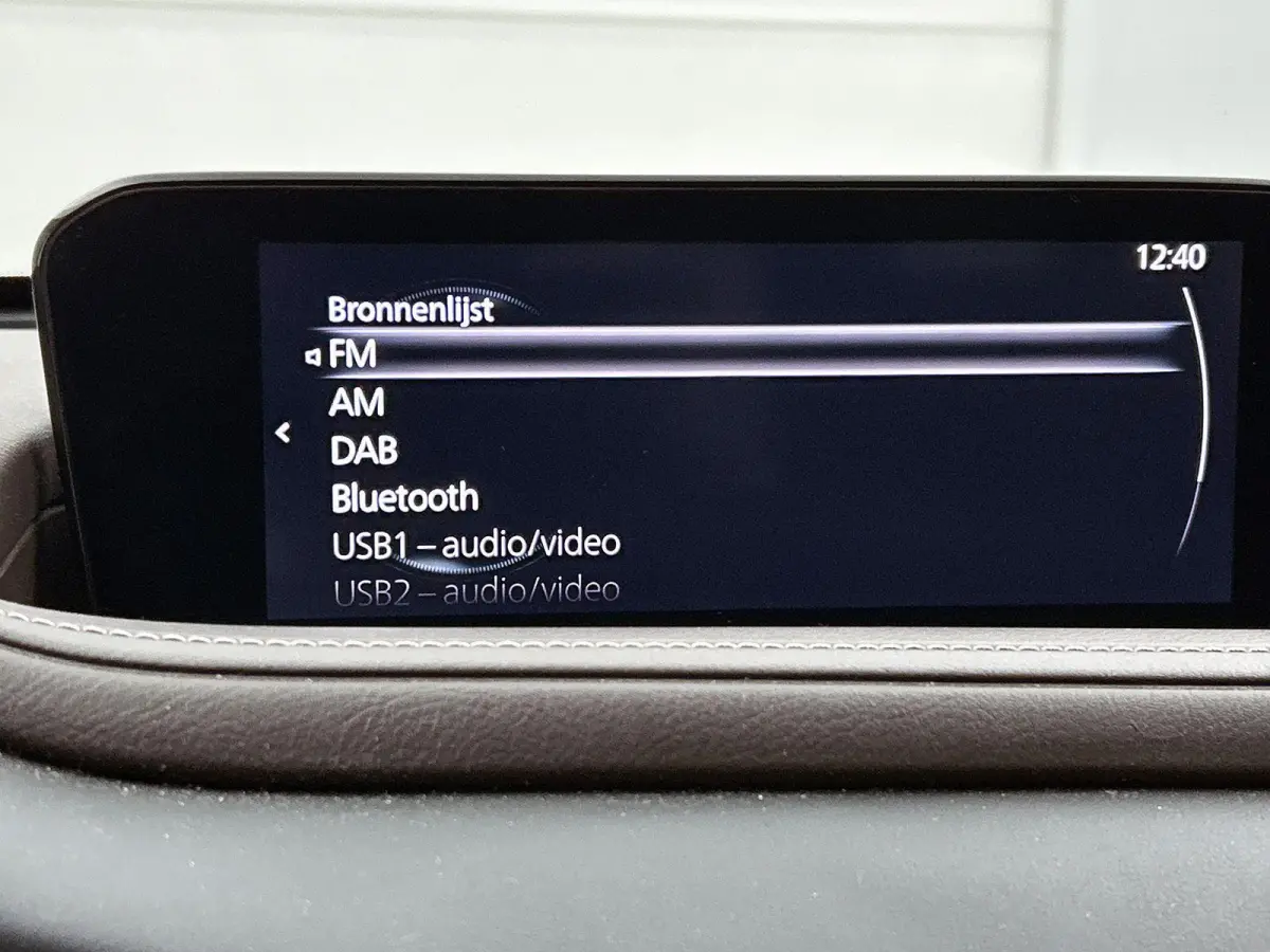 2.0 e-SkyActiv-X M Hybrid Luxury 185 PK Airco | Achteruitrij Camera | Stoelverwarming | Bluetooth | Cruise Control Adaptief | Dodehoekdetectie | Elektrisch Bedienbare Achterklep | Elektrisch