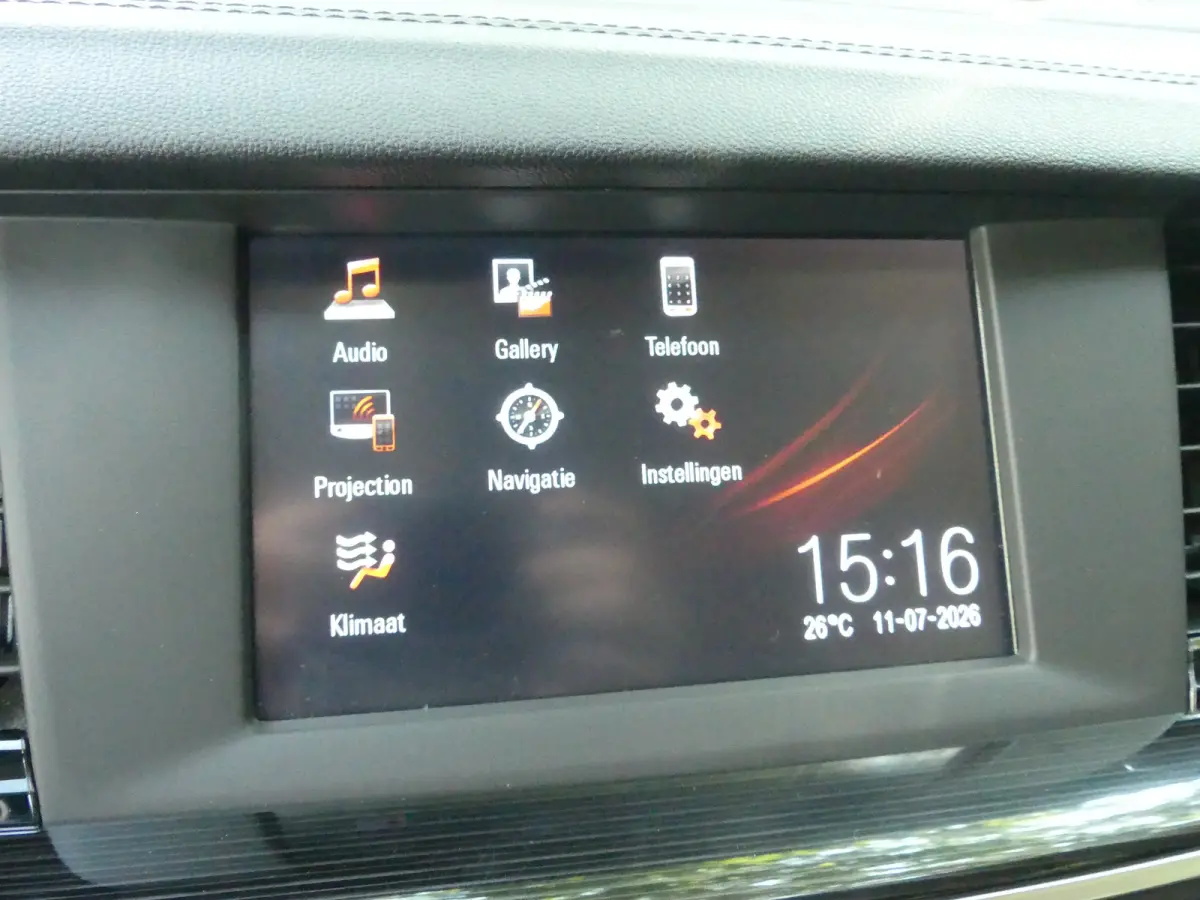 1.5 Turbo Business Executive | TREKHAAK | PARKEERSENSOREN V+A | NAVI | APPLE CARPLAY / ANDROID AUTO | LMV 18" |