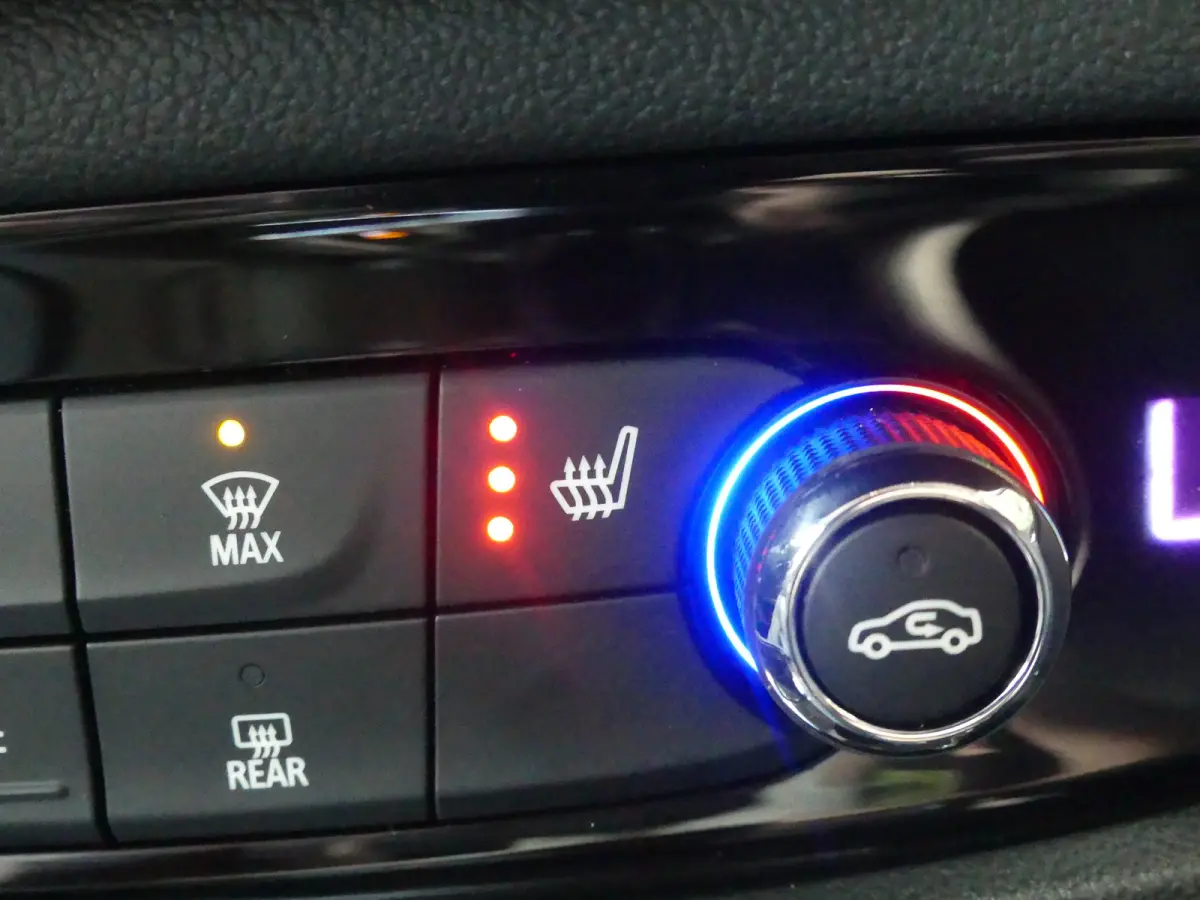 1.5 Turbo Business Executive | TREKHAAK | PARKEERSENSOREN V+A | NAVI | APPLE CARPLAY / ANDROID AUTO | LMV 18" |