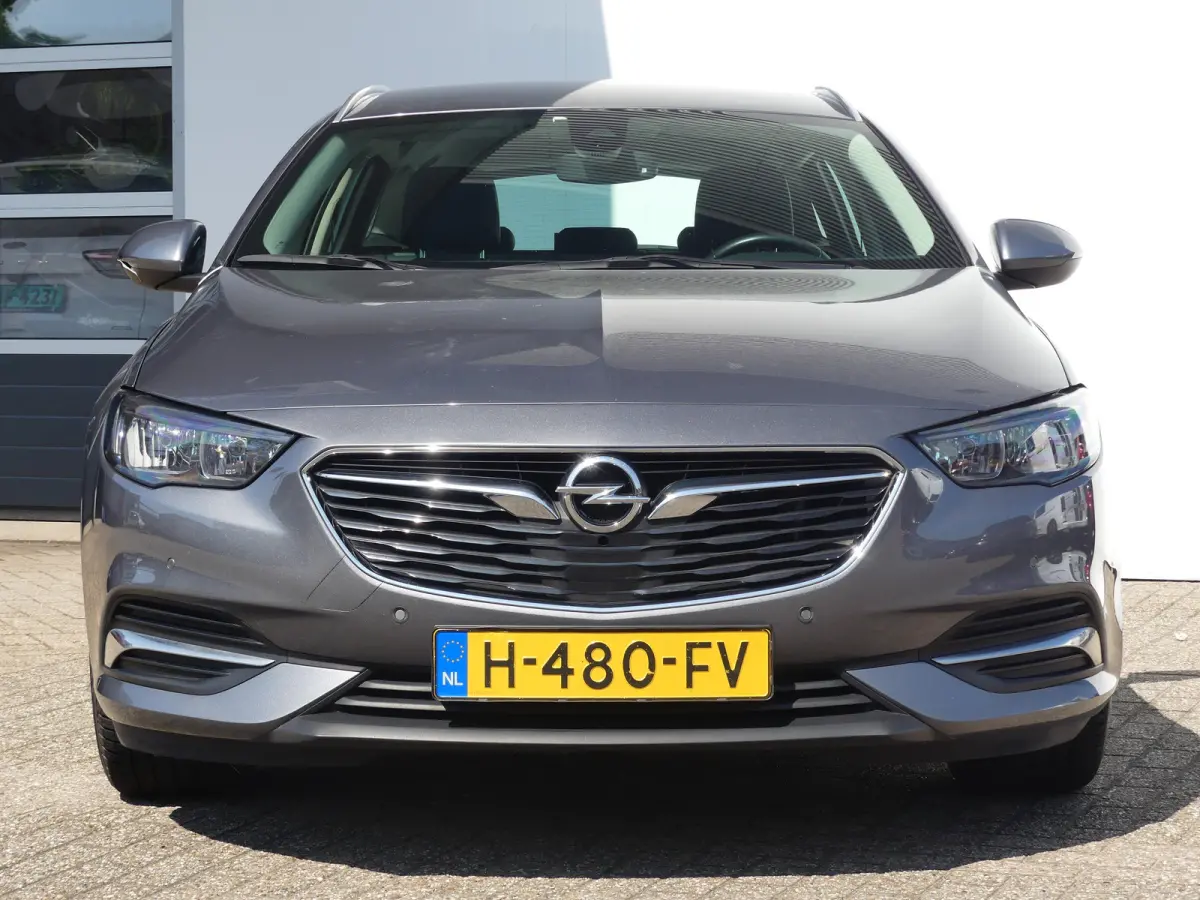 1.5 Turbo Business Executive | TREKHAAK | PARKEERSENSOREN V+A | NAVI | APPLE CARPLAY / ANDROID AUTO | LMV 18" |