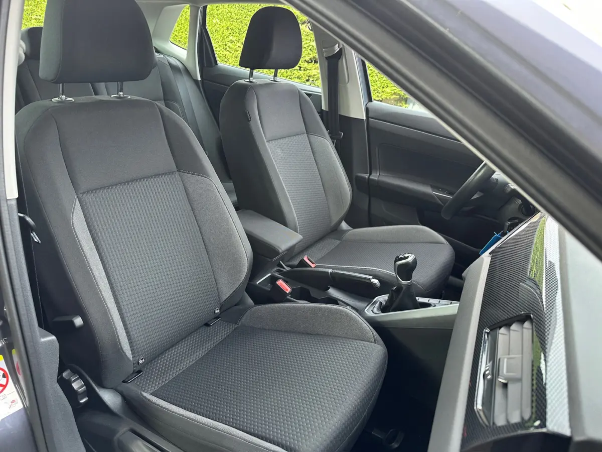 1.0 TSI Life 95pk | Carplay | Navi | Parkeersensoren | Lichtmetalen velgen | Rijklaar incl. garantie