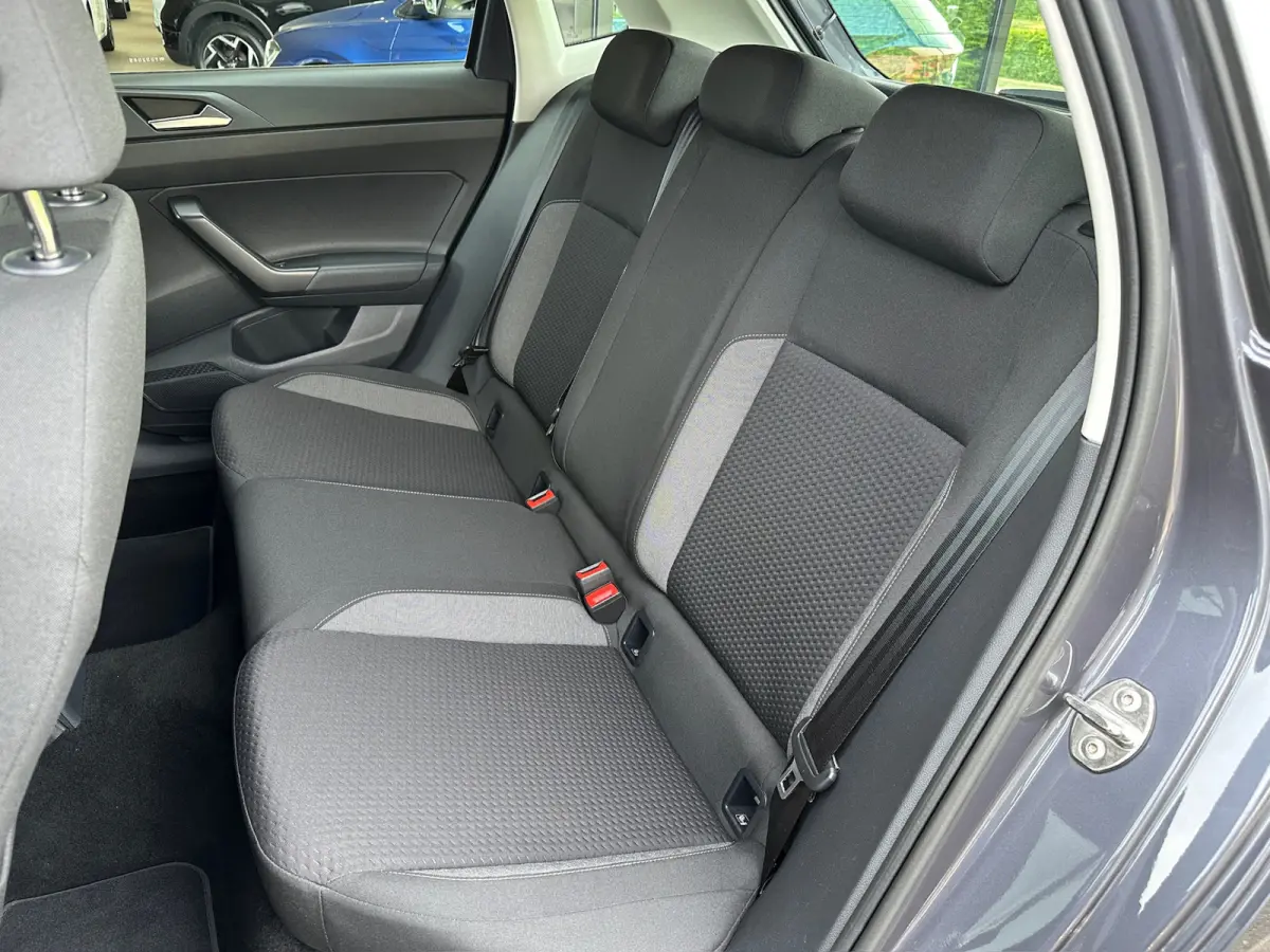 1.0 TSI Life 95pk | Carplay | Navi | Parkeersensoren | Lichtmetalen velgen | Rijklaar incl. garantie