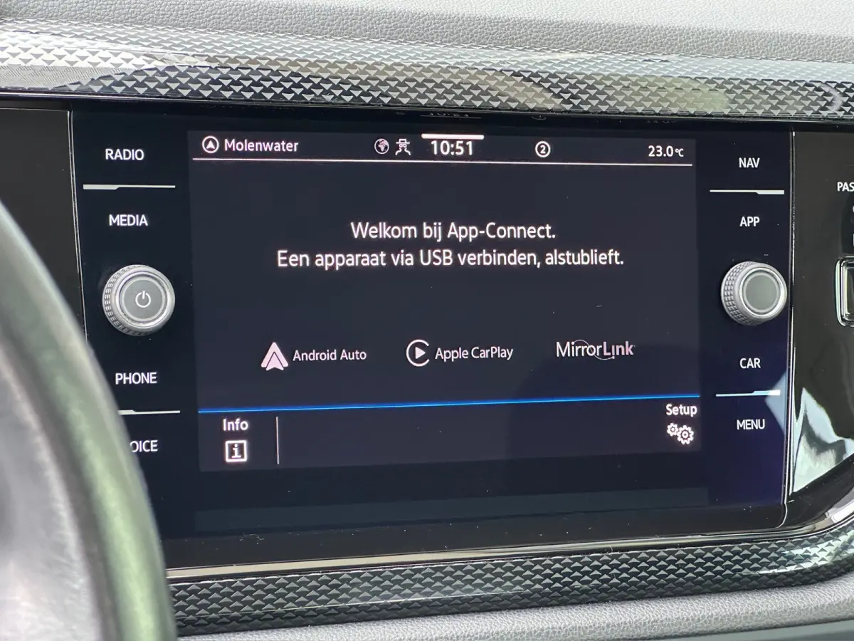 1.0 TSI Life 95pk | Carplay | Navi | Parkeersensoren | Lichtmetalen velgen | Rijklaar incl. garantie