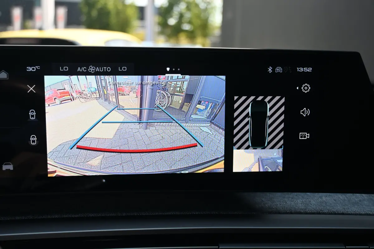1.2 Hybrid 145 Allure Tot 8 Jaar Garantie! | Achteruitrijcamera | Navigatie | Lane-Assist | Full-LED | !!