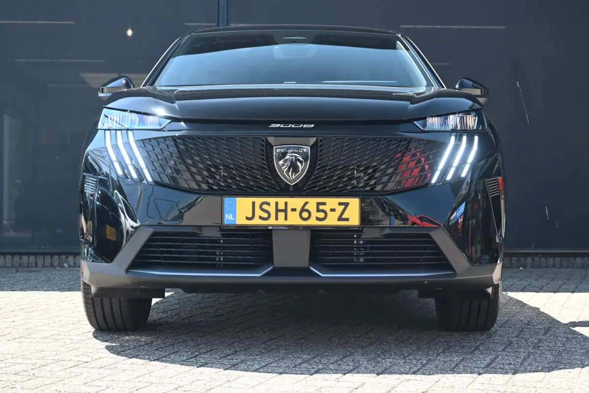1.2 Hybrid 145 Allure Tot 8 Jaar Garantie! | Achteruitrijcamera | Navigatie | Lane-Assist | Full-LED | !!