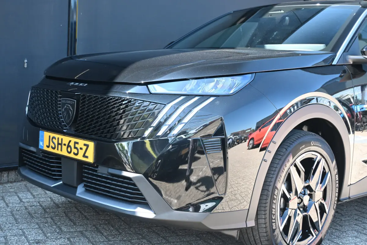 1.2 Hybrid 145 Allure Tot 8 Jaar Garantie! | Achteruitrijcamera | Navigatie | Lane-Assist | Full-LED | !!