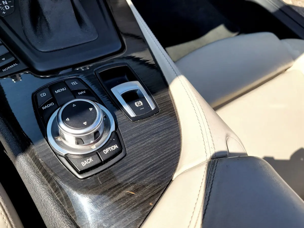 SDrive30i Adaptive-M, HiFi, Nappa leder