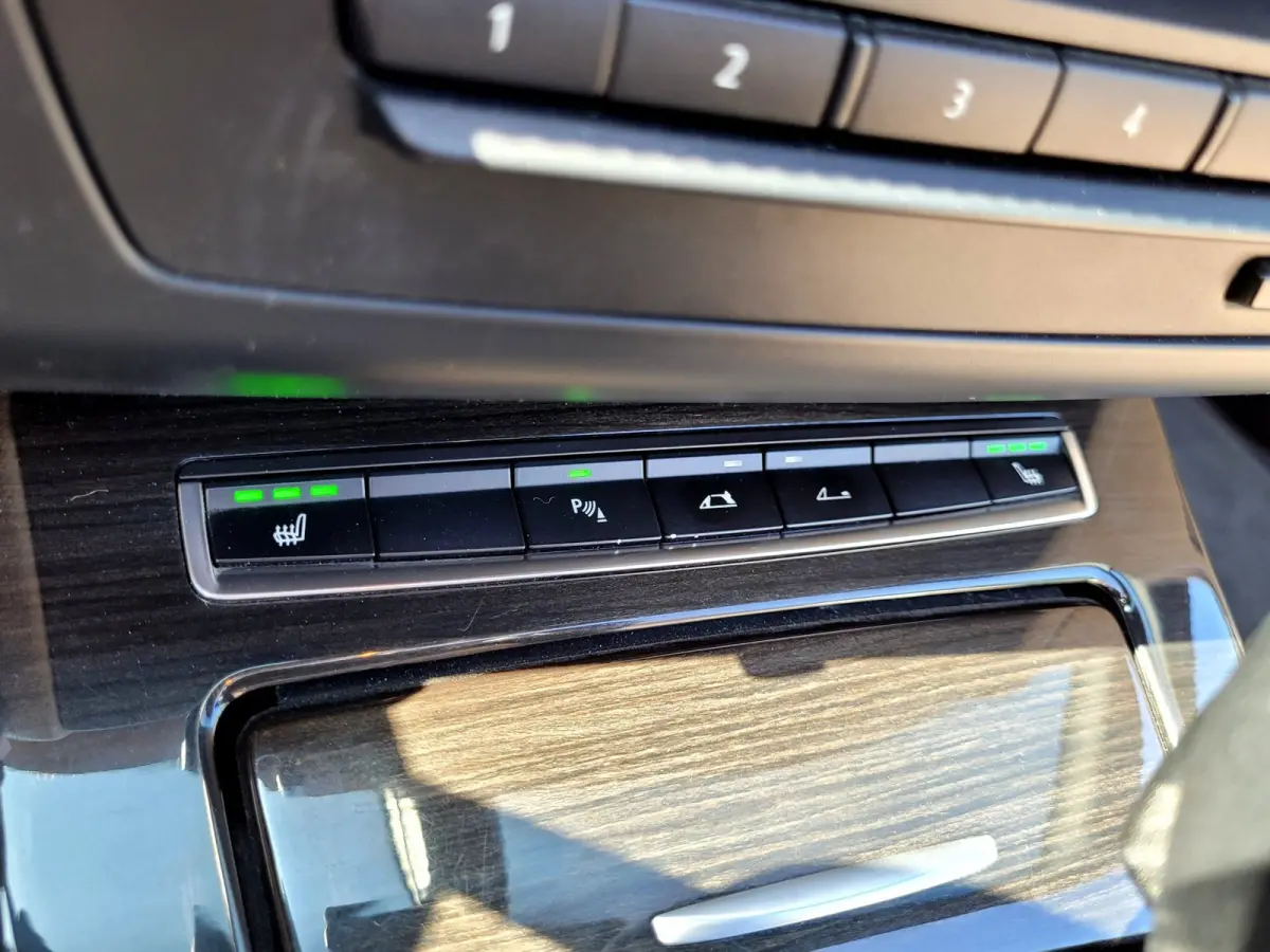SDrive30i Adaptive-M, HiFi, Nappa leder
