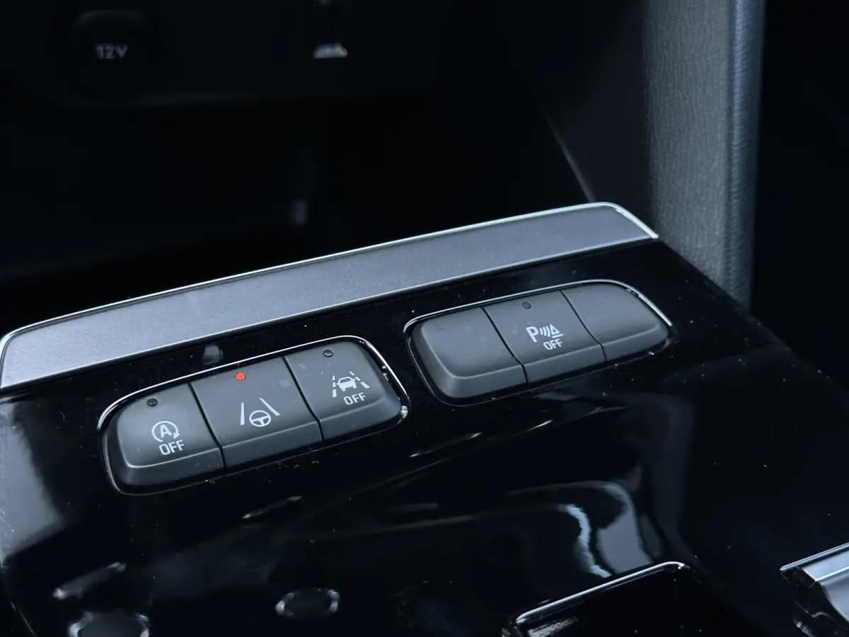 1.2 Turbo 131 pk Automaat Ultimate Keyless, Camera, Two-Tone
