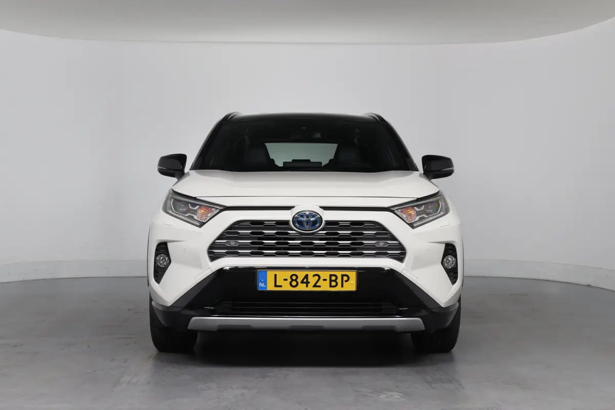 2.5 Hybrid AWD Bi-Tone | Dealer Onderhouden! | Stoel/stuurverwarming | Navi | Clima | Camera | Cruise Adaptive | LED | Keyless | Lichtmetalen Velgen