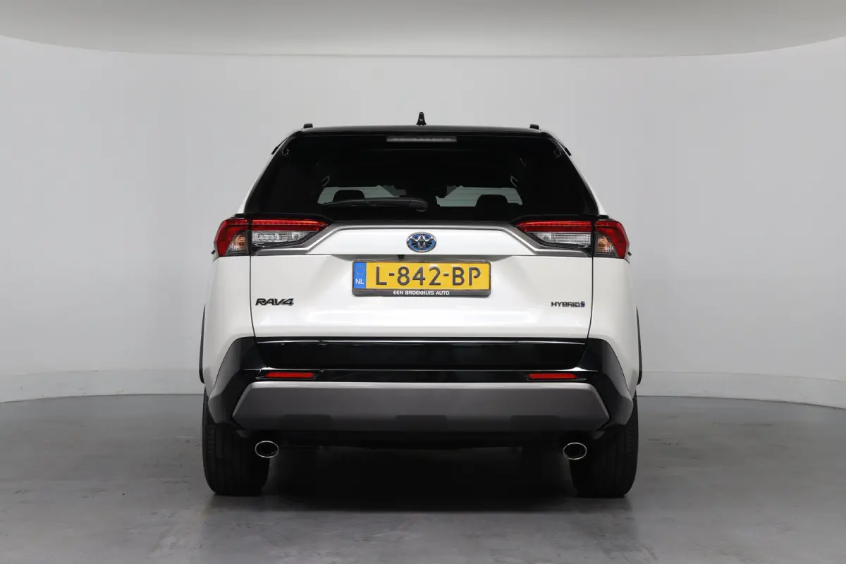 2.5 Hybrid AWD Bi-Tone | Dealer Onderhouden! | Stoel/stuurverwarming | Navi | Clima | Camera | Cruise Adaptive | LED | Keyless | Lichtmetalen Velgen