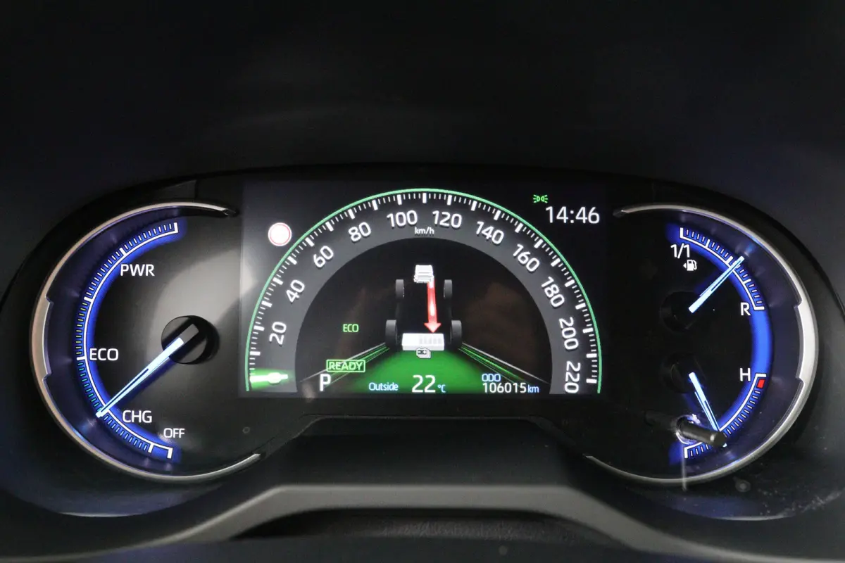 2.5 Hybrid AWD Bi-Tone | Dealer Onderhouden! | Stoel/stuurverwarming | Navi | Clima | Camera | Cruise Adaptive | LED | Keyless | Lichtmetalen Velgen
