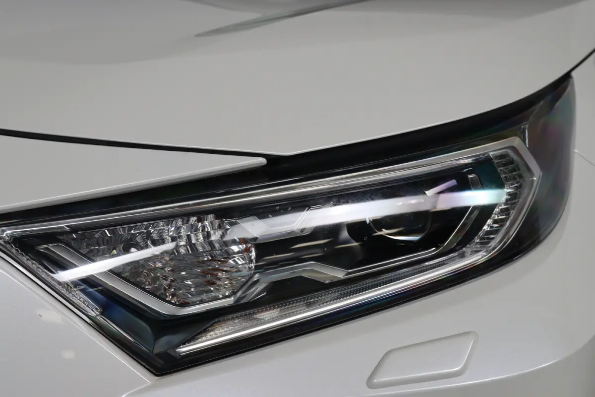 2.5 Hybrid AWD Bi-Tone | Dealer Onderhouden! | Stoel/stuurverwarming | Navi | Clima | Camera | Cruise Adaptive | LED | Keyless | Lichtmetalen Velgen