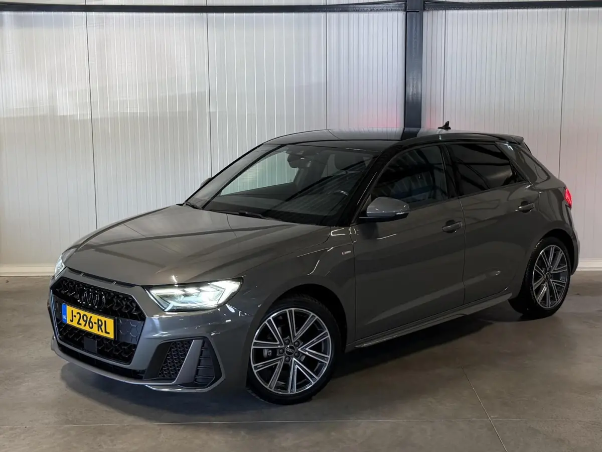 25 TFSI 3X S-line Virtual Sfeer Stoelverw.
