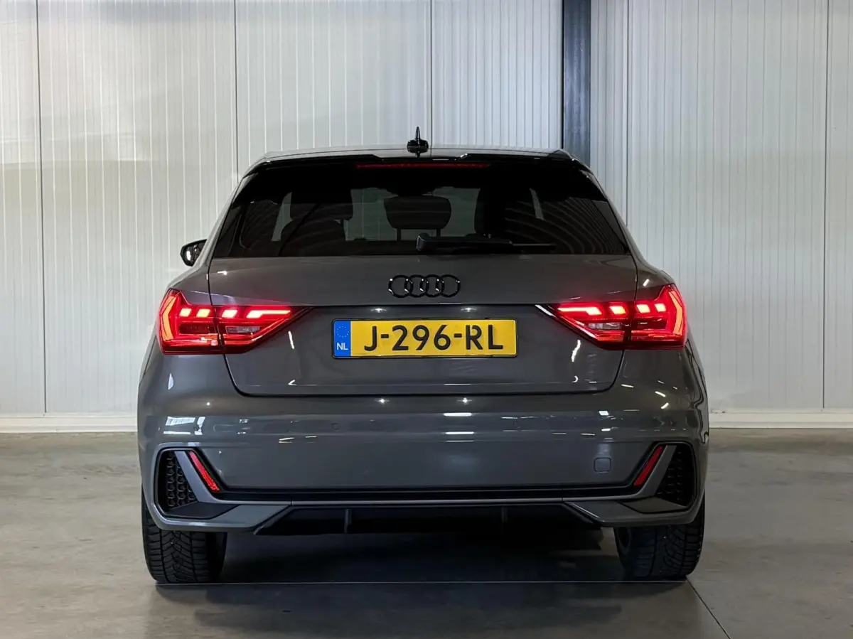 25 TFSI 3X S-line Virtual Sfeer Stoelverw.