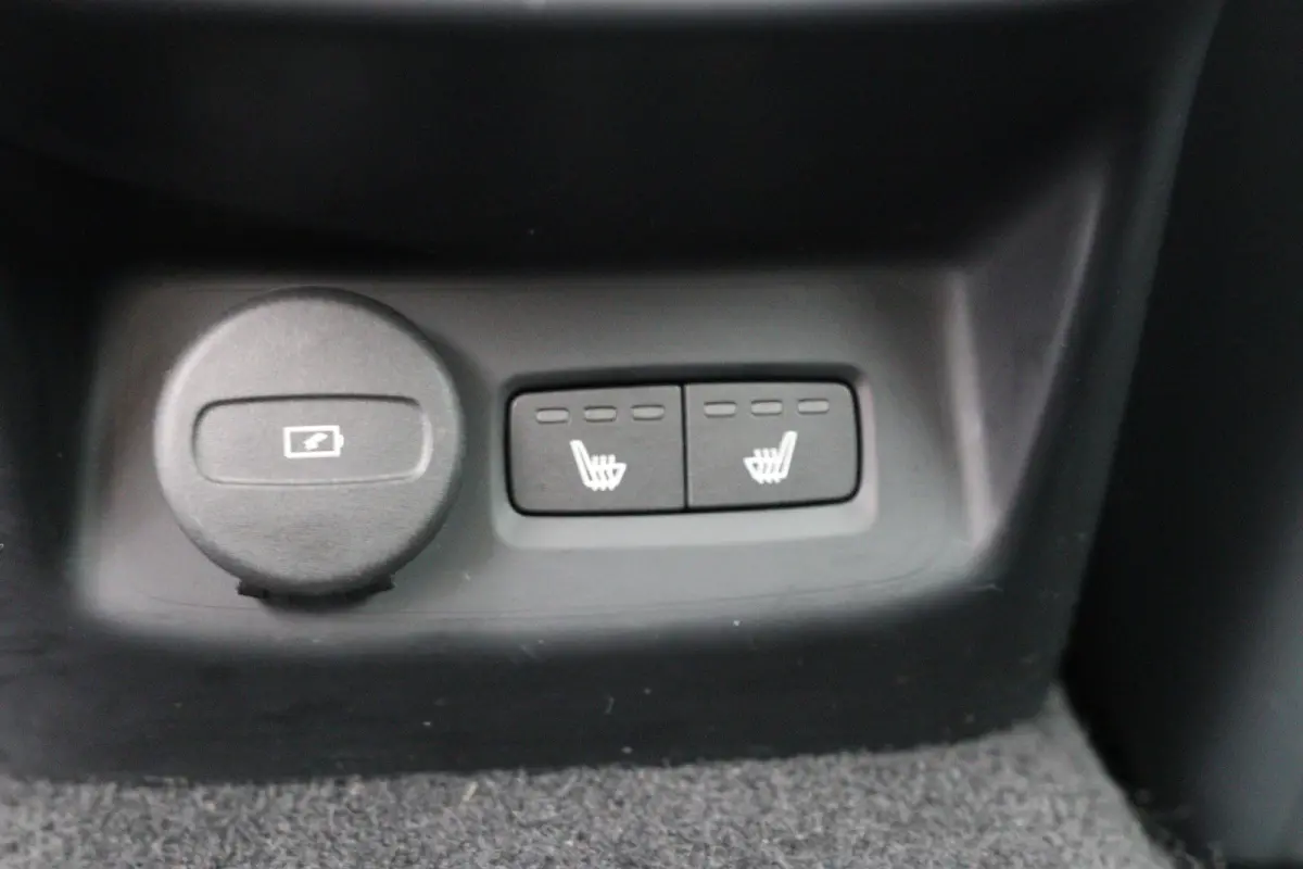 Long Range Dual motor Plus 8 kWh | Dealer Onderhouden! | SOH 99% |  Panoramadak | Harman/Kardon | Memory Zetels | 360 Camera | Clima | LED | Keyless | BLIS | Stoelverwarming | Lichtmetalen V