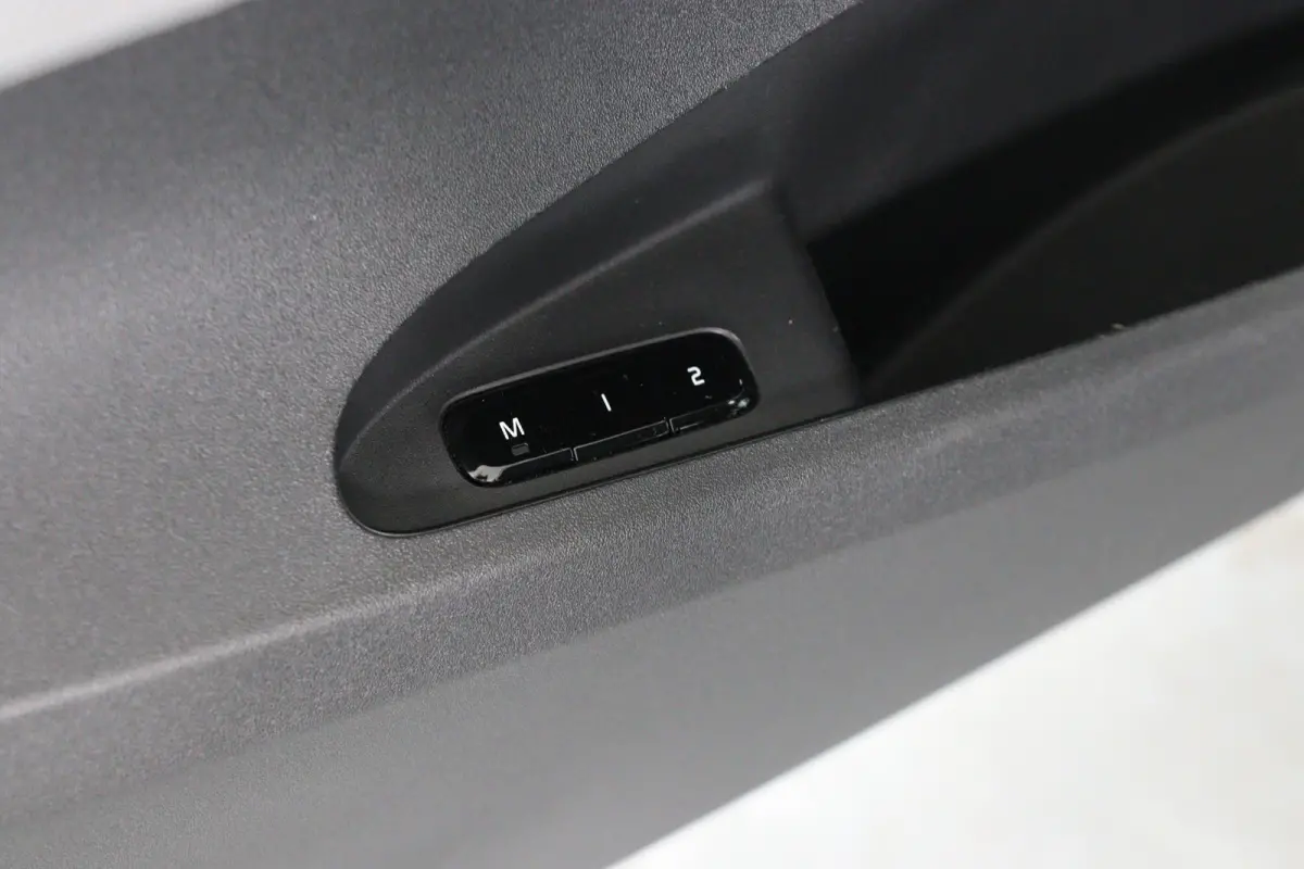 Long Range Dual motor Plus 8 kWh | Dealer Onderhouden! | SOH 99% |  Panoramadak | Harman/Kardon | Memory Zetels | 360 Camera | Clima | LED | Keyless | BLIS | Stoelverwarming | Lichtmetalen V