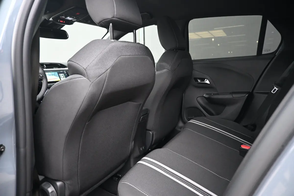 Electric Long Range GS 51 kWh DEMO-DEAL! | Stuur/Stoelverwarming | Navigatie | Dodehoek-Detectie | Keyless-Entry | Sportstoelen | !!